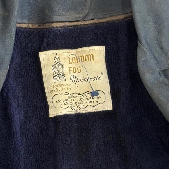 Vintage London Fog Navy Blue Classic Long Trench Coat Jacket (size 6 petite) - Picture 3 of 7